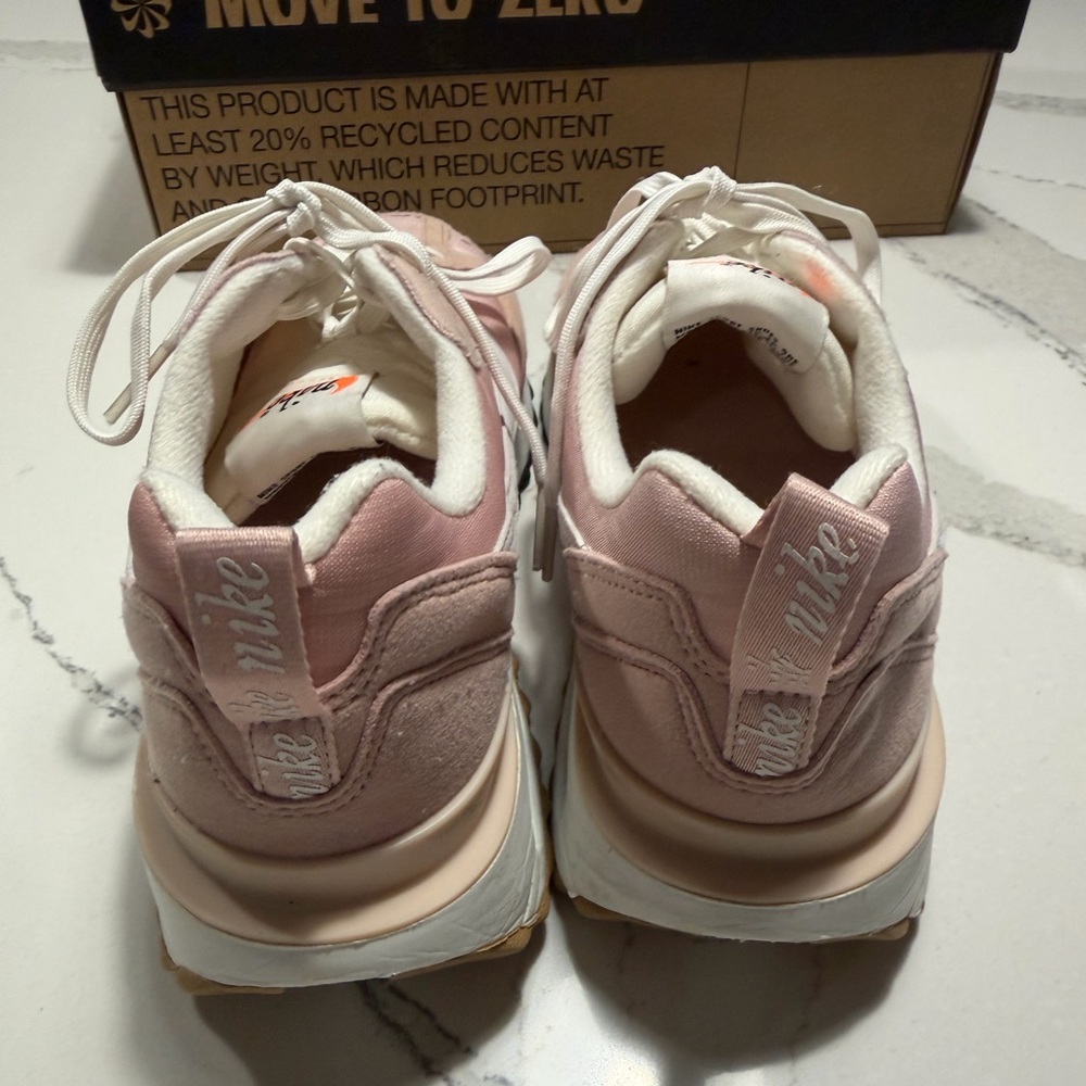 Nike Air Max Dawn pink oxford sneakers Size 9.5 - Picture 6 of 15
